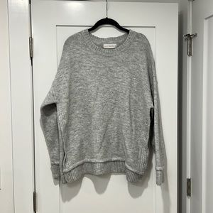Grey sweater with button sides